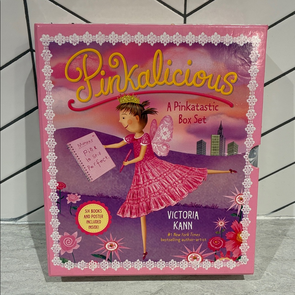 Pinkalicious Box Set : Includes 6 Hardcover Books from the Princess of Pink!